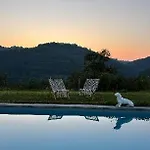 Casa Bianca Azzurra Con Piscina * Niella Belbo