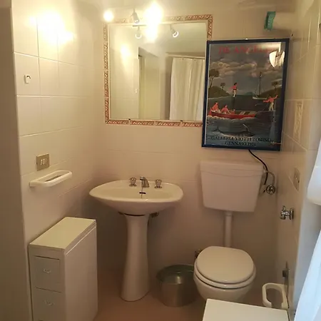 Casa Bianca Azzurra Con Piscina Feriehus Niella Belbo